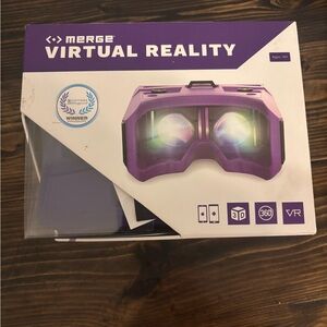 Erge VR Headset - Vibrant Purple